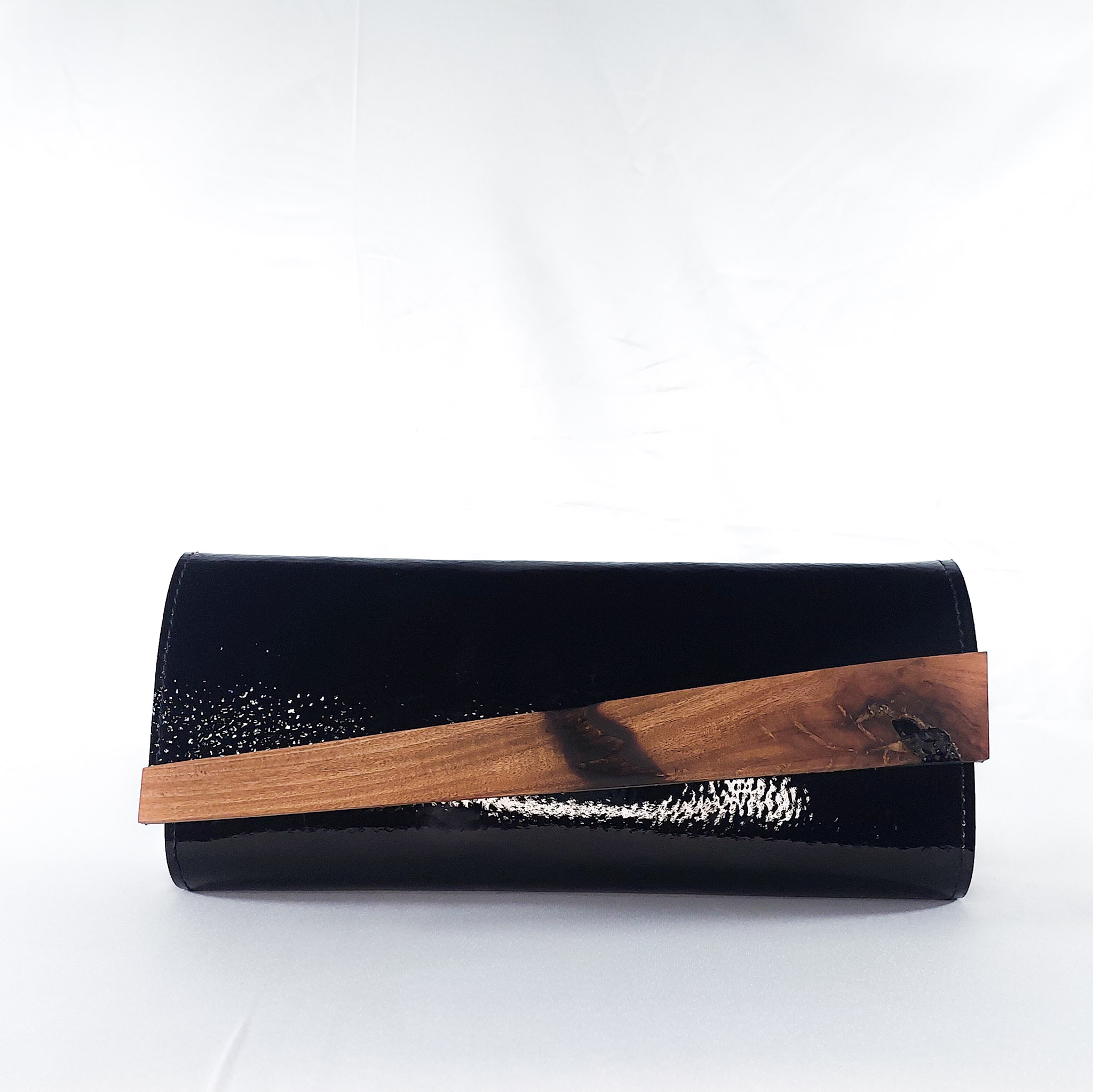 TEXTURED GLOSSY BLACK DZIFA CLUTCH - Image 2